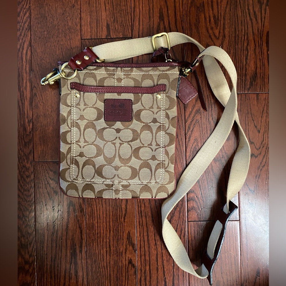 Coach Women’s Crossbody Bag